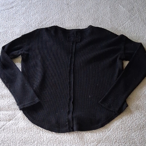 LA MIEL Black Textured Knit Top - Picture 6 of 6